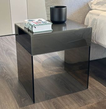 Bedside table model Class - Glossy glass / Moka lacquered structure - Smoked bronze glass supports