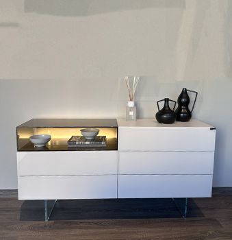 Dresser Glass 36e8 - Jute lacquered with polished glass and smoked glass fronts