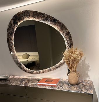 Era mirror with Xglass Emperador